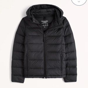 Abercrombie & Fitch Lightweight Packable Puffer